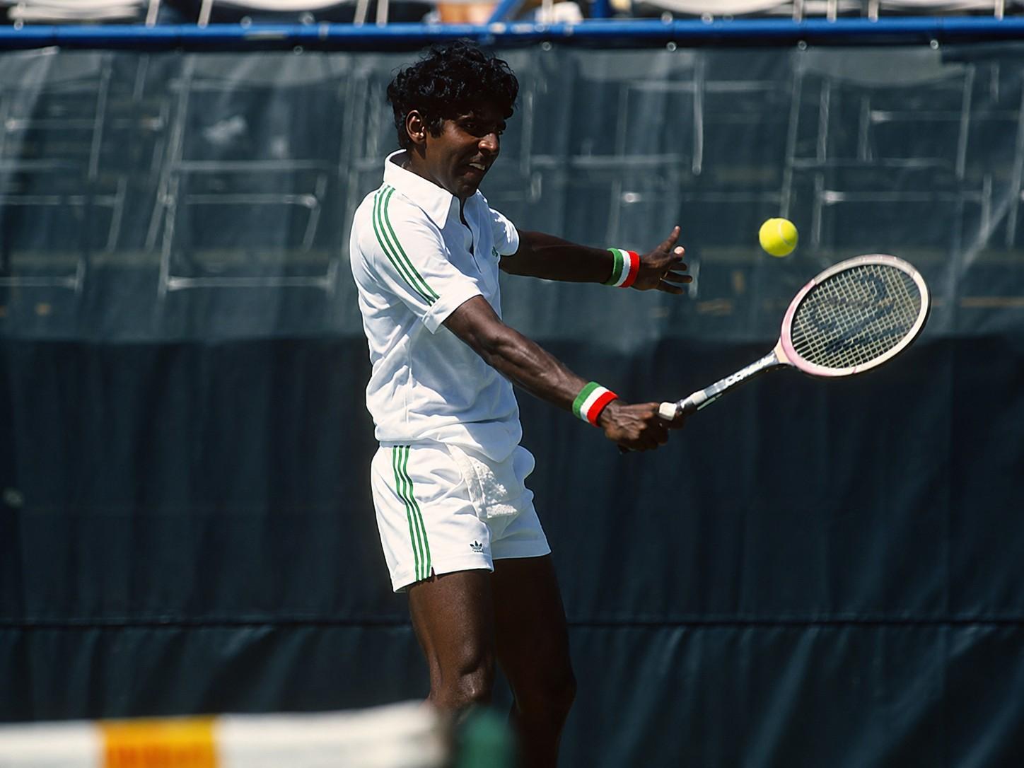 Le revers à une main de Vijay Amritraj à l'US Open en 1979