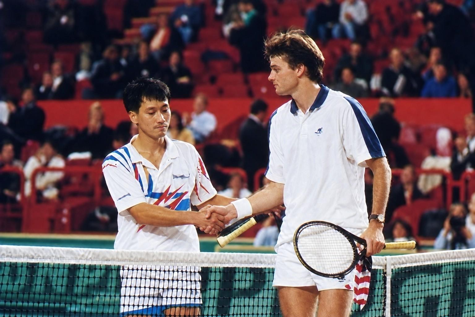 David Wheaton face à Michael Chang à Paris-Bercy en 1992