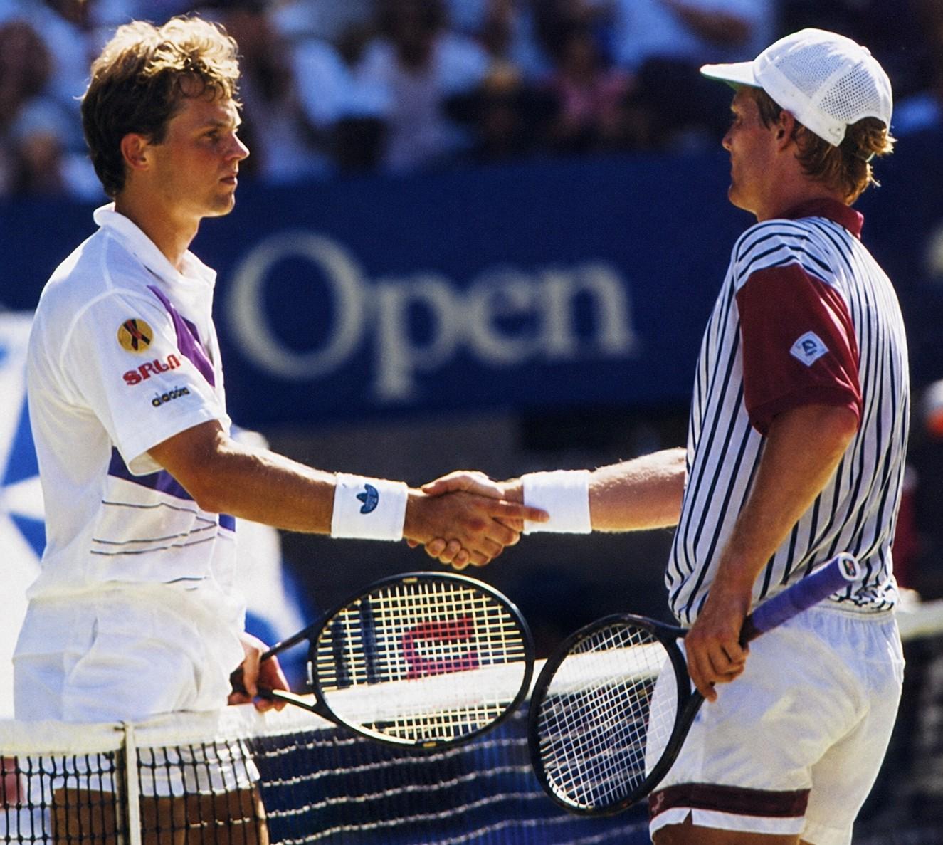 Stefan Edberg et Jim Courier après la finale de l'Open d'Australie 1993