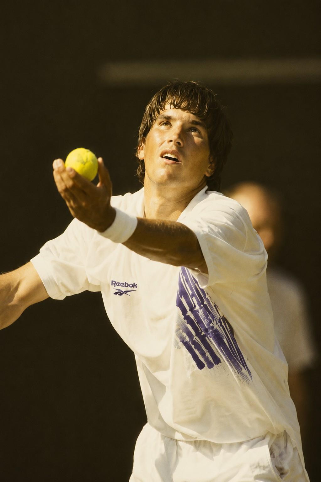 Patrick Rafter au service en 1994