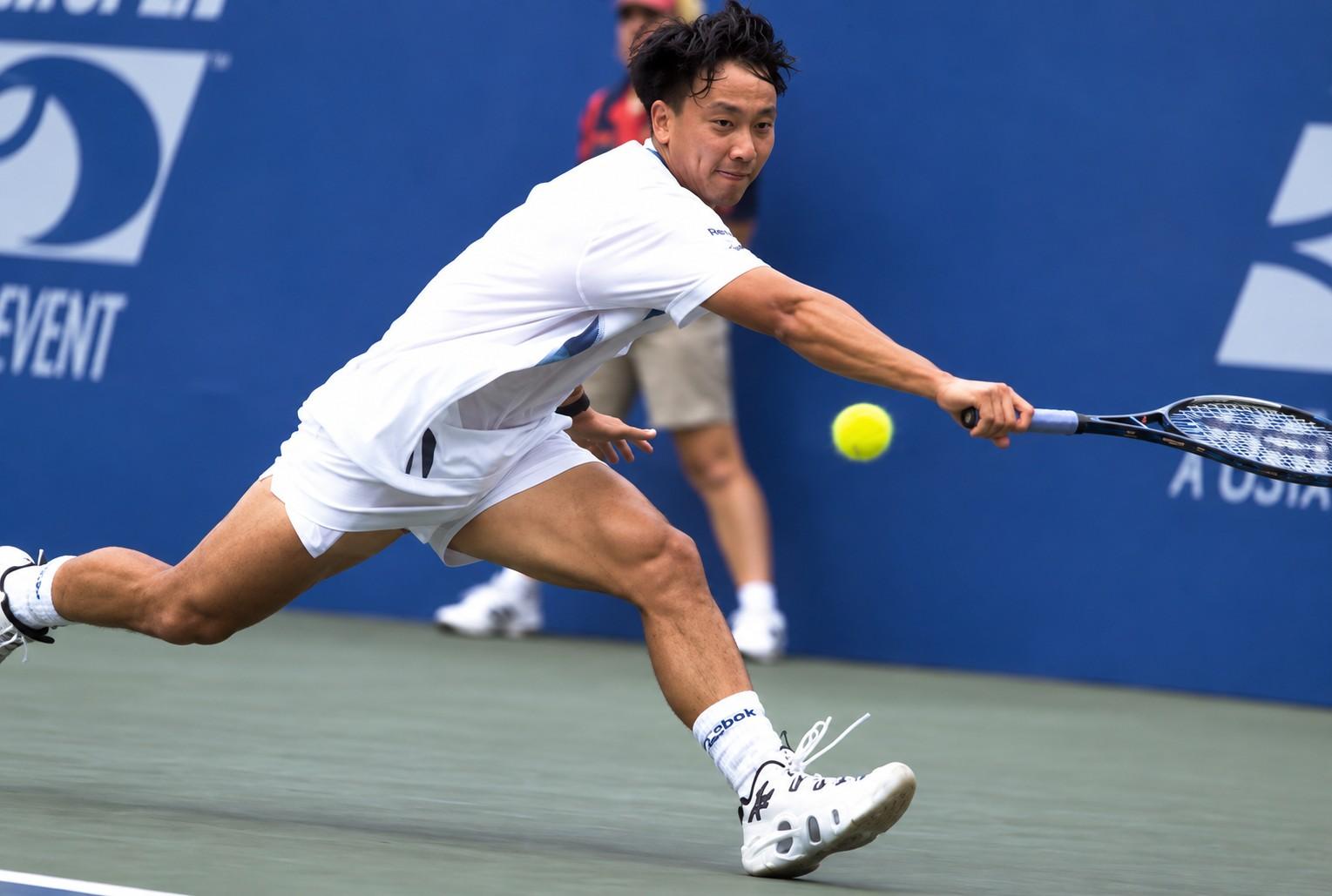 Michael Chang en défense à l'US Open en 1996
