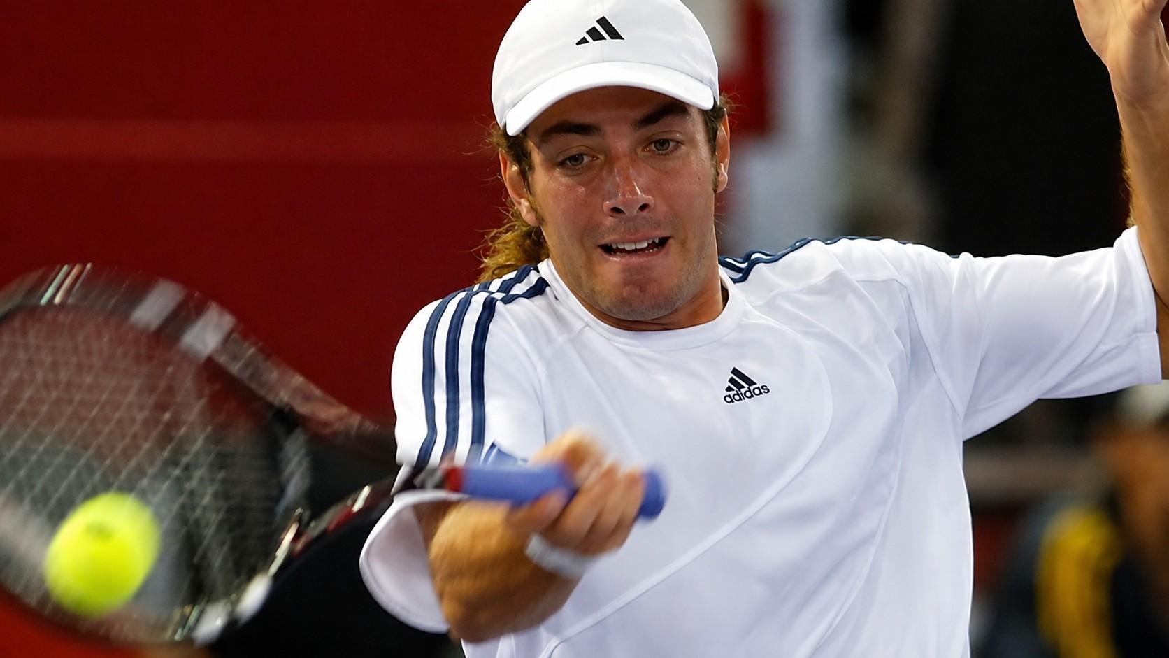Nicolas Massu en action au Masters Series de Madrid en 2003