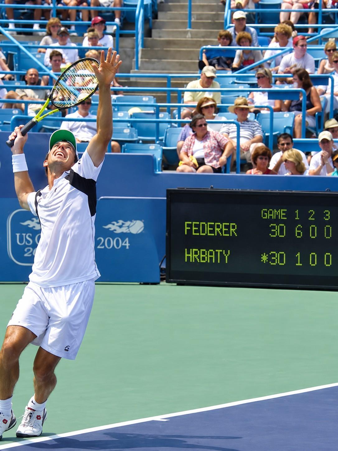Dominik Hrbaty face à Roger Federer à Cincinnati en 2004
