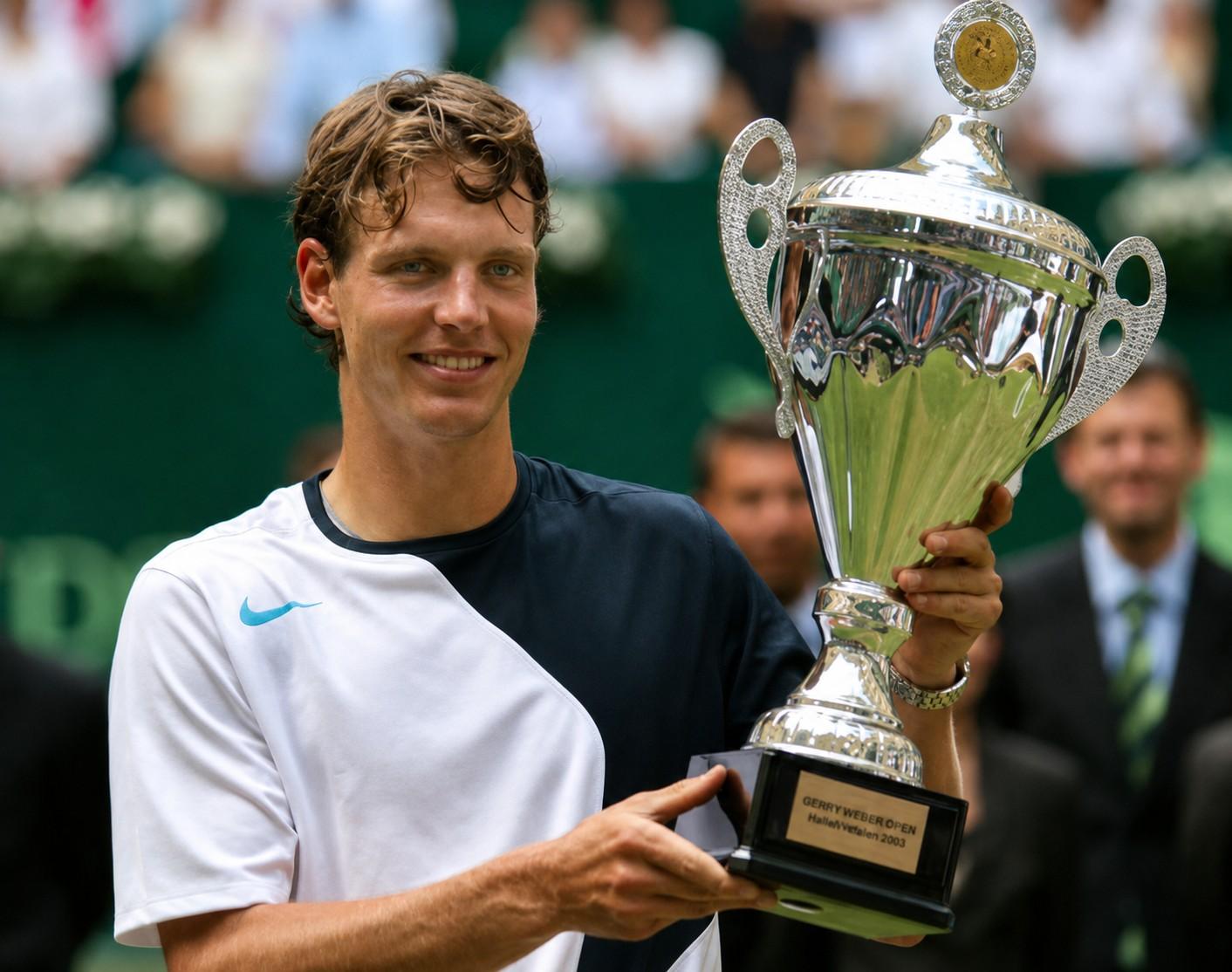 Tomas Berdych avec le trophée de Halle en 2007