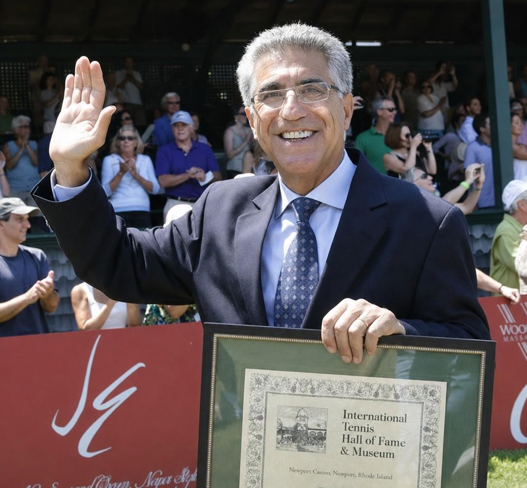 Manuel Orantes à l'International Tennis Hall of Fame