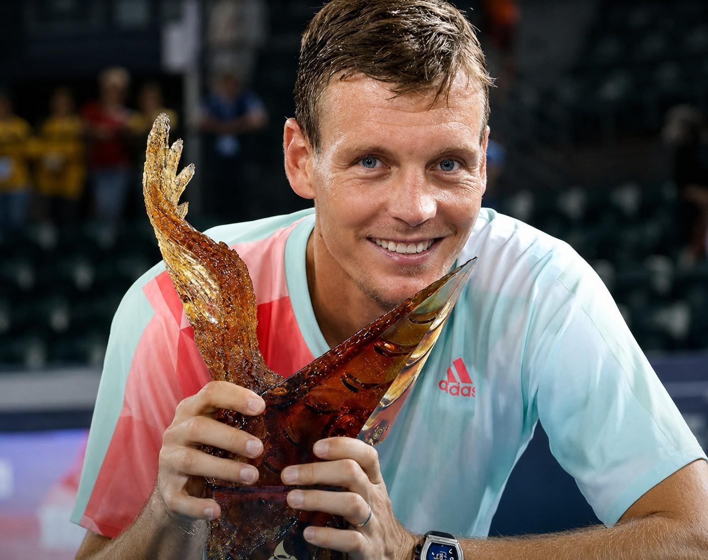 Tomas Berdych avec le trophée de Shenzhen en 2016