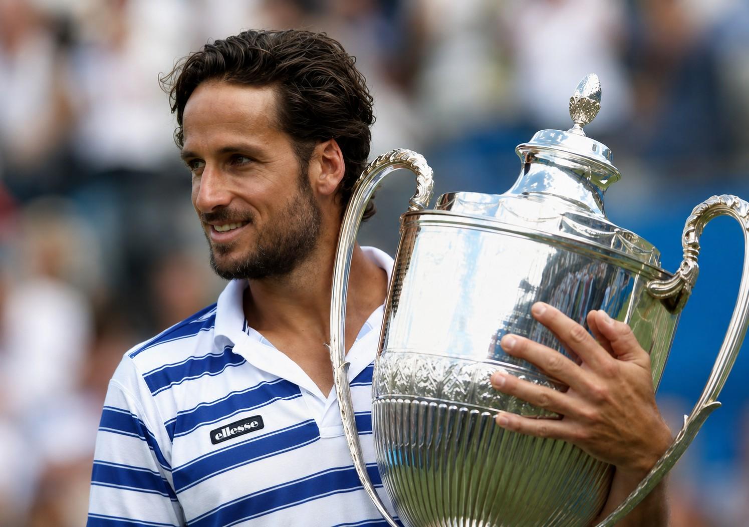 Feliciano Lopez avec le trophée du Queen's en 2017