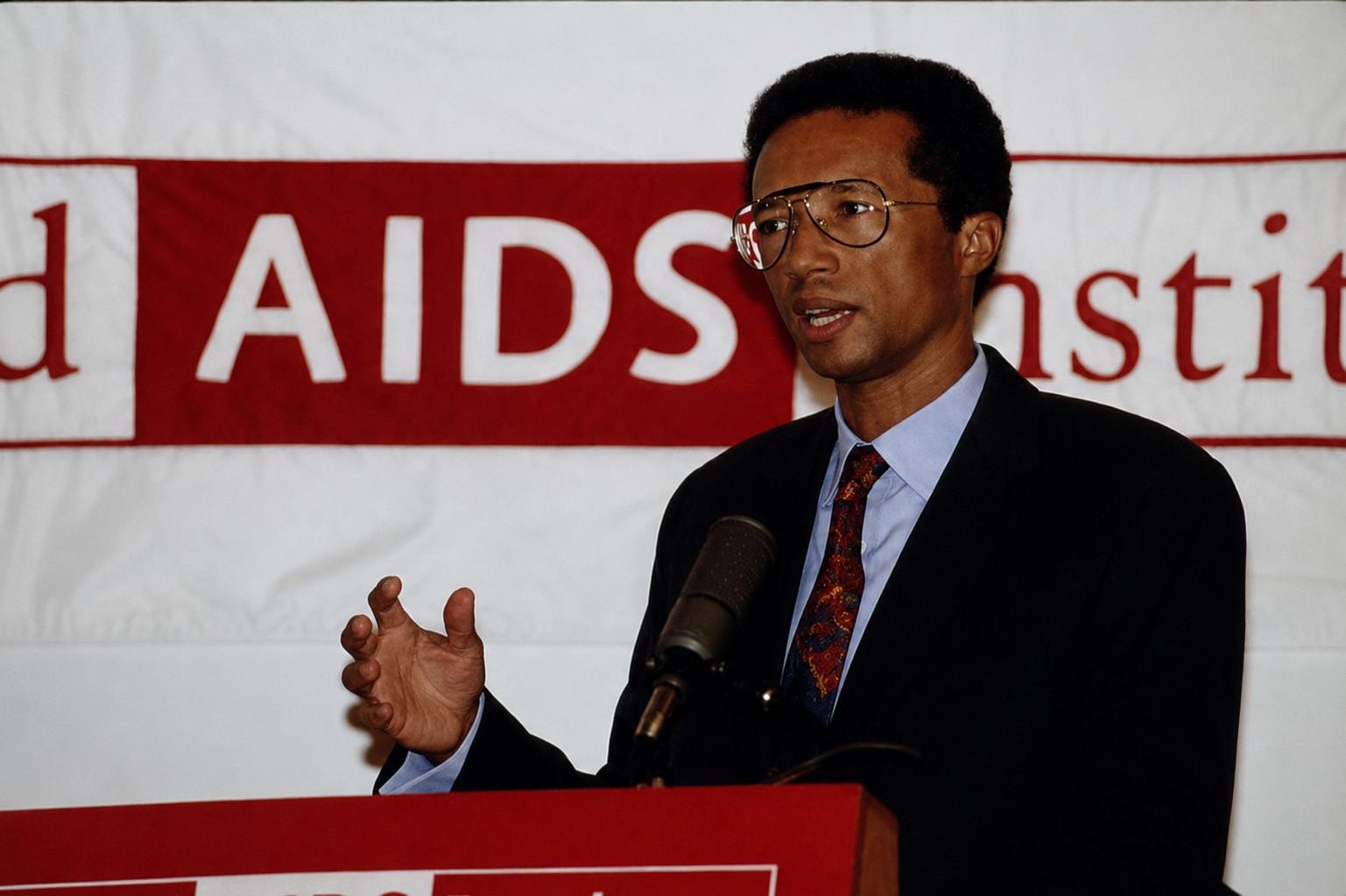 Arthur Ashe engagé dans la lutte contre le sida
