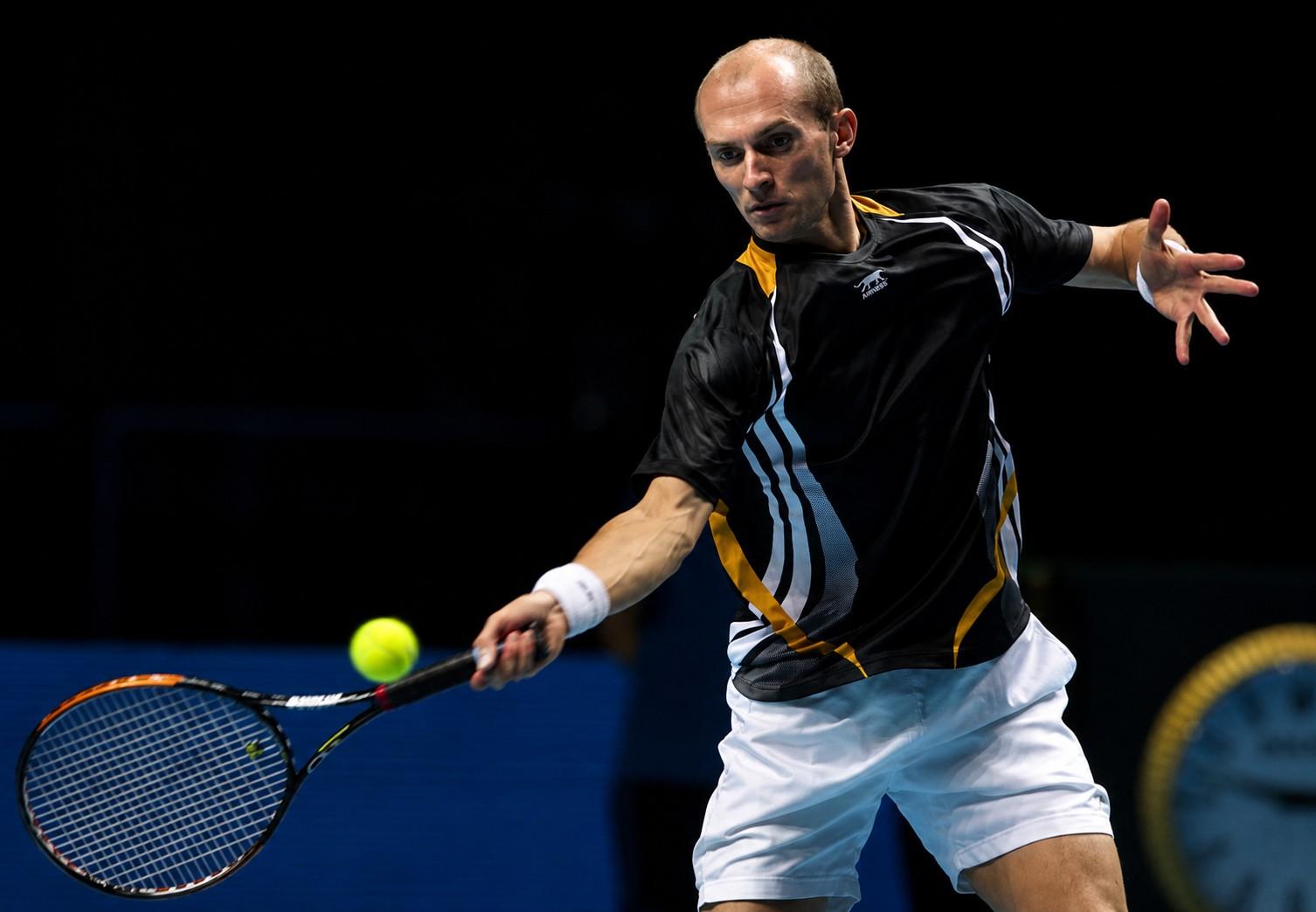 Nikolay Davydenko en fond de court