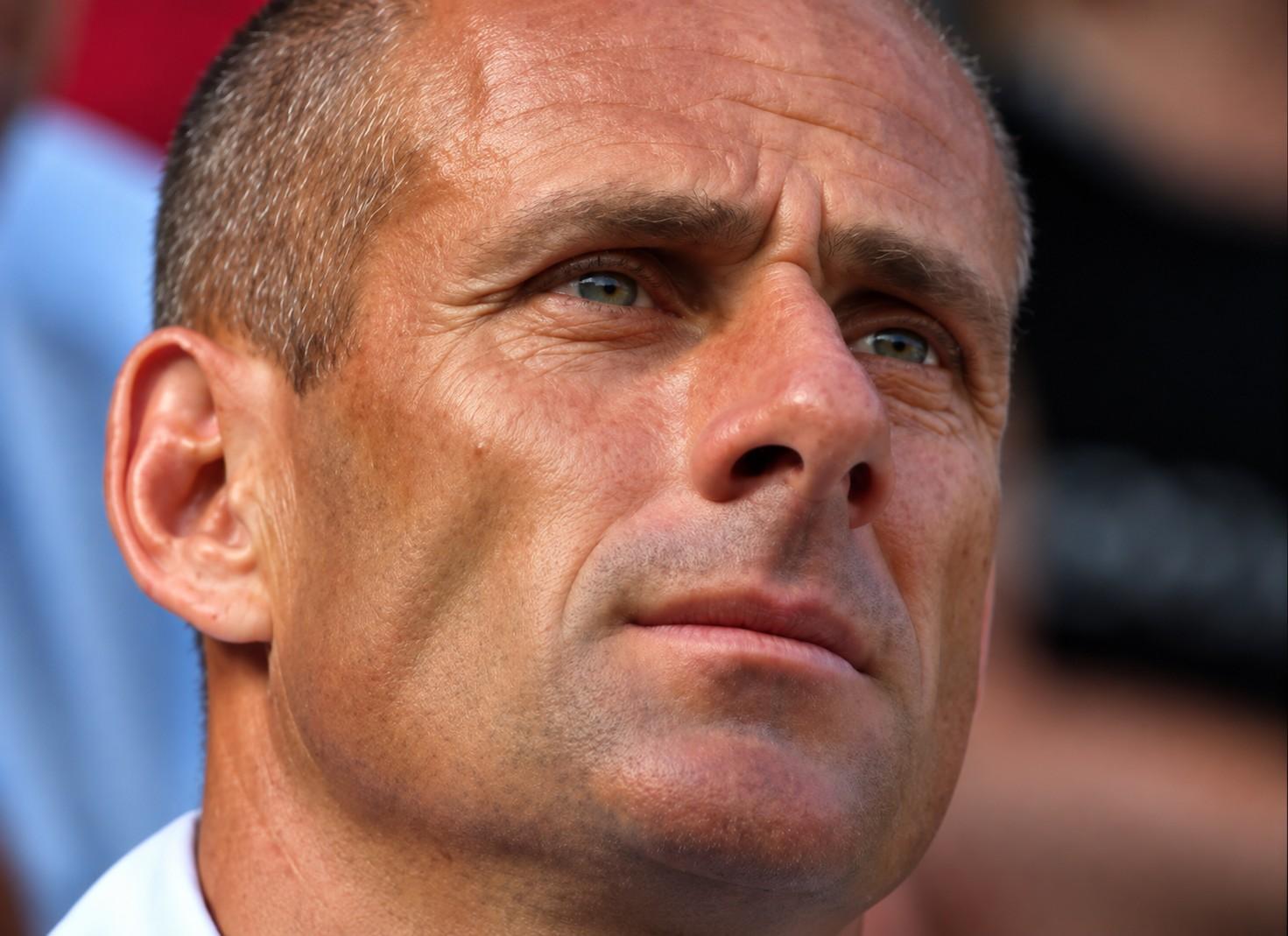 Guy Forget consultant à la télévision