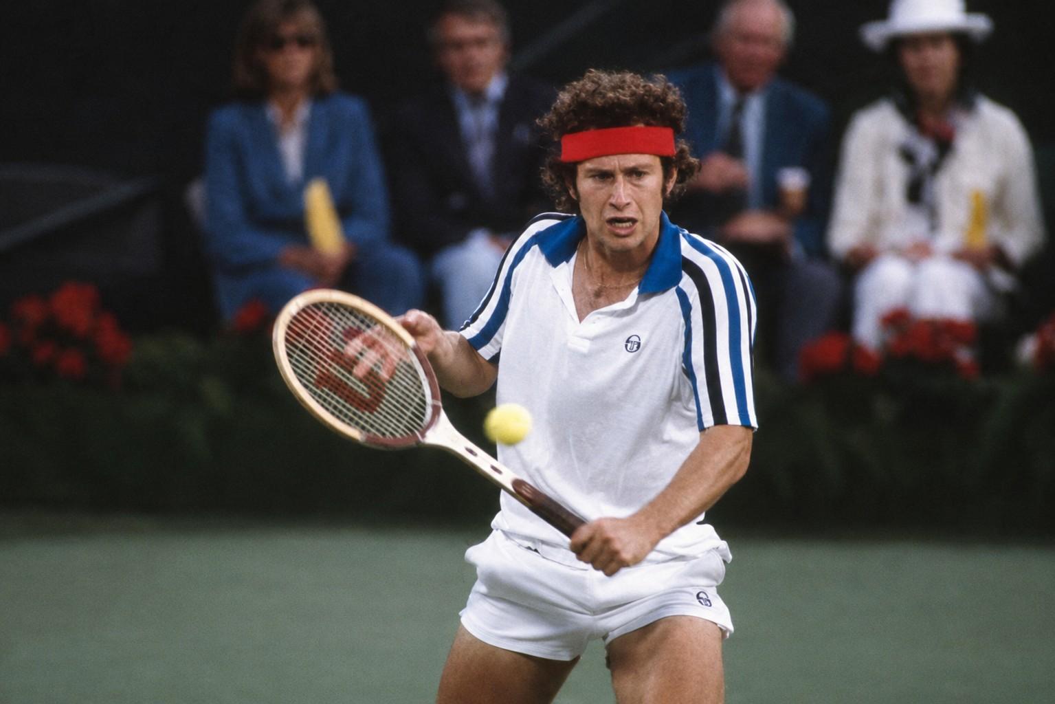 John McEnroe au filet