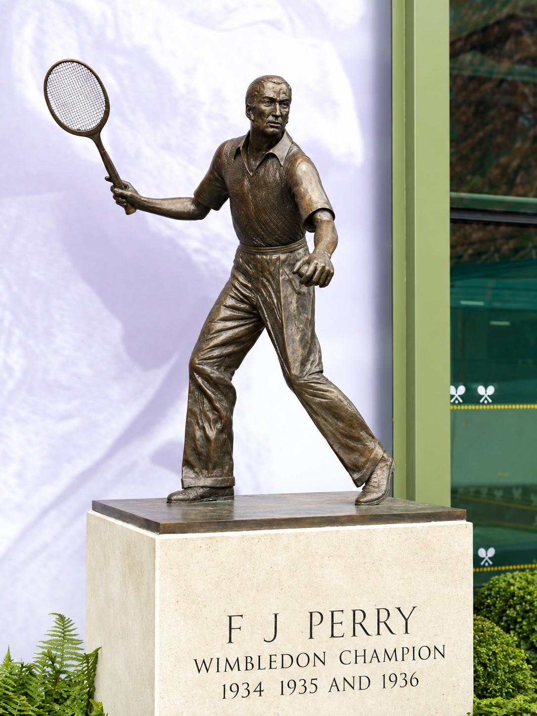 La statue de Fred Perry à Wimbledon